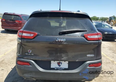 2015 Jeep Cherokee Latitude z USA, uszkodzony, nr VIN 1C4PJMCSXFW650427